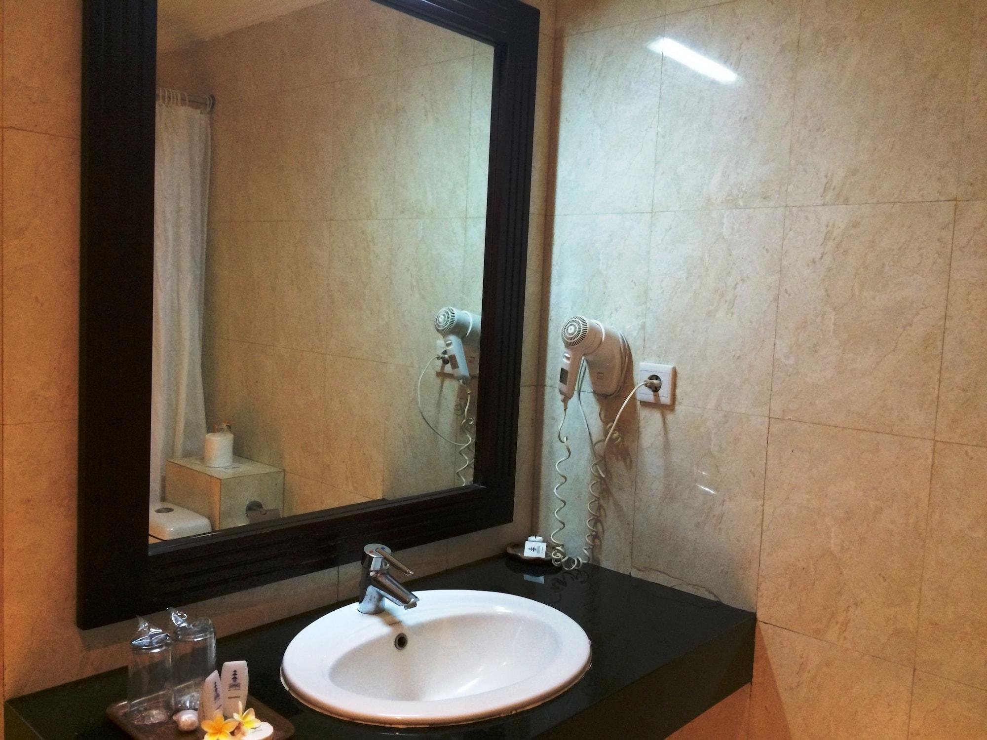 فندق بوري راجا ليجيان المظهر الخارجي الصورة
